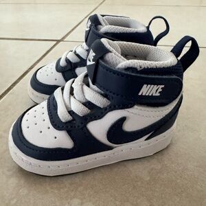 Nike Air force 1 Mid Color white and blue